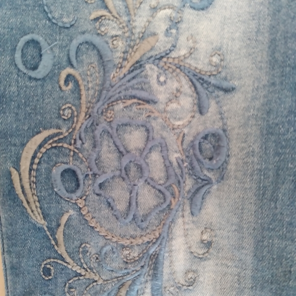 Scroll Embroidered Jeans - Picture 11 of 16